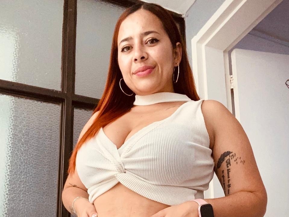 Liaa_Mora — LIVE on Streamate