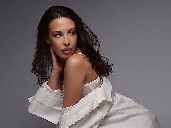 Liil_Peach — LIVE on Streamate