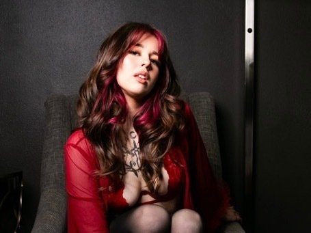 Lilly_Vanilla — LIVE on Streamate