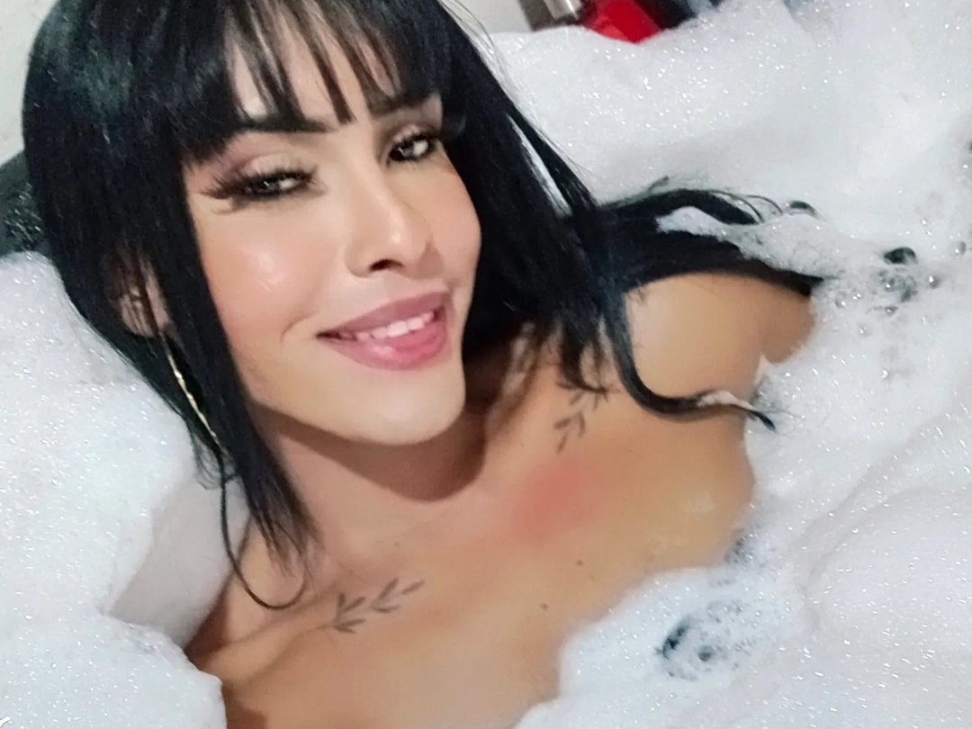 Linda_sweet_x22 — LIVE on Streamate