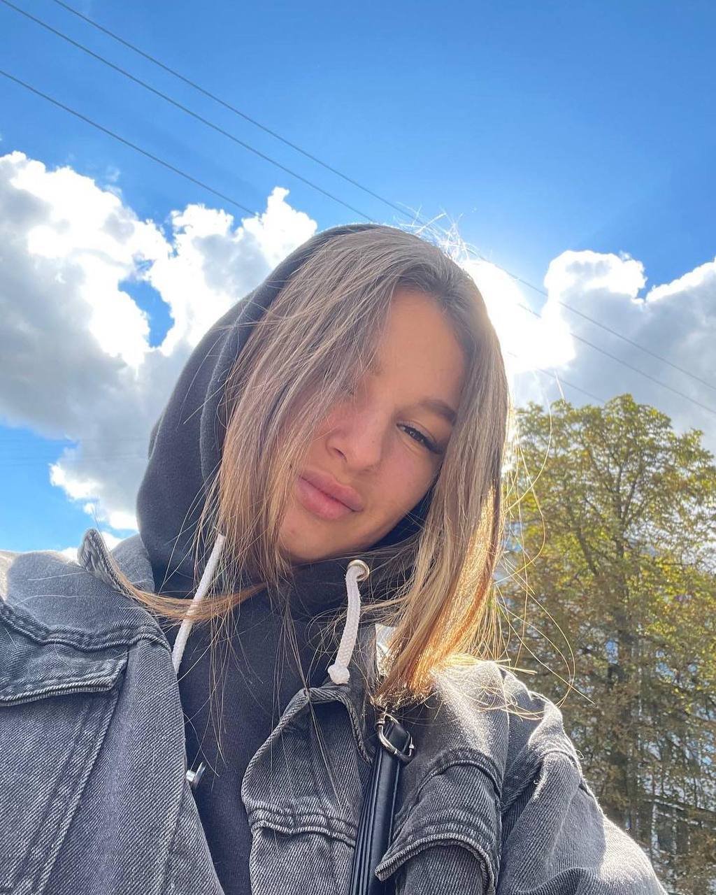 LonaSweet — LIVE on Streamate