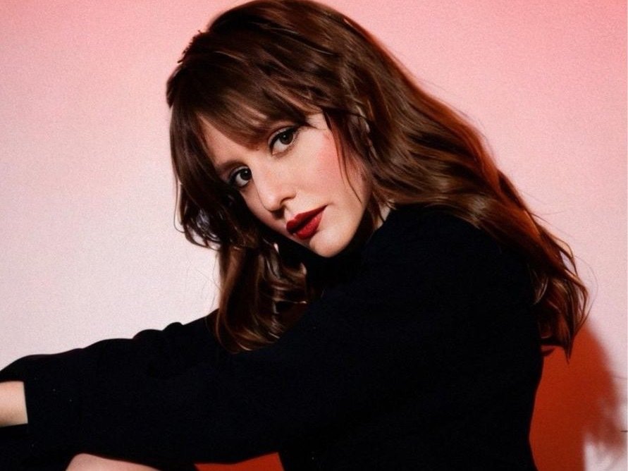 Madeline_Foxx — LIVE on Streamate