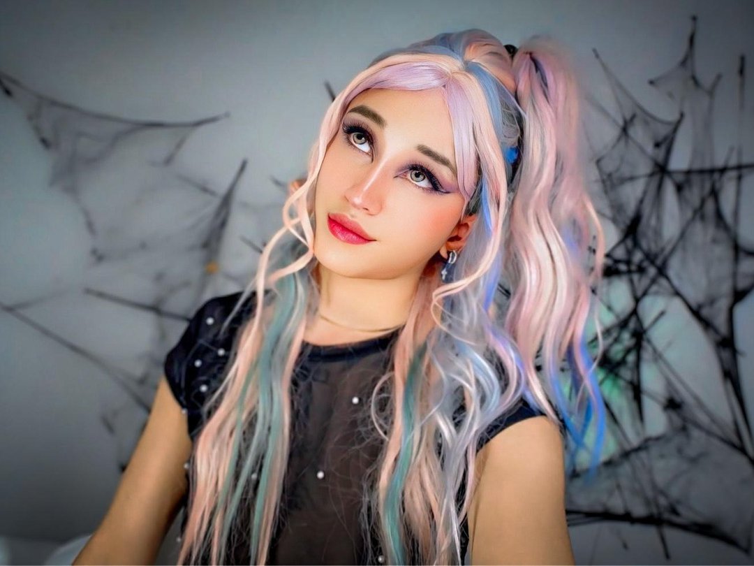 Madisson_Luxe — LIVE on Streamate