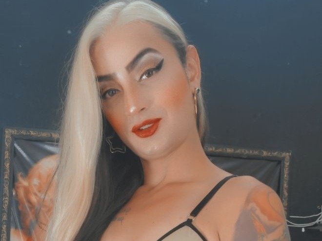 Maite_Fox — LIVE on Streamate
