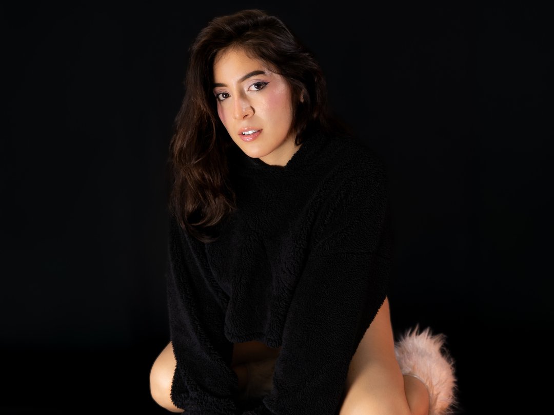 Mia_Cullen — LIVE on Streamate