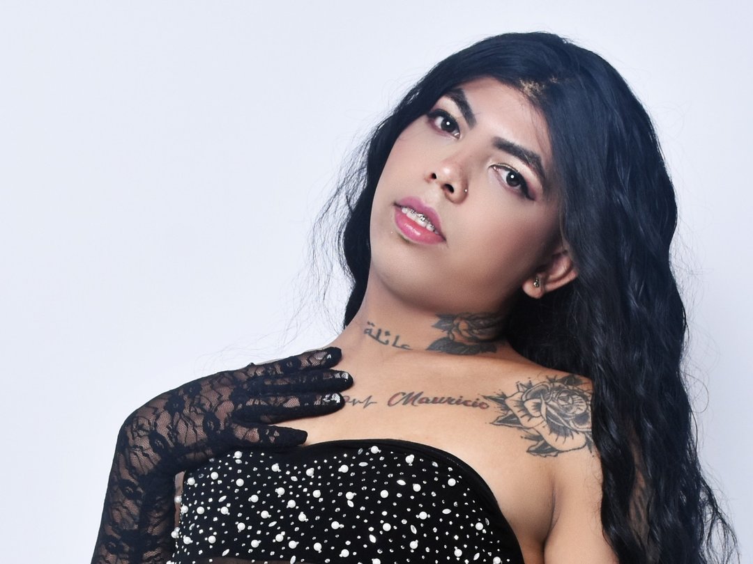 MiiaRestrepo — LIVE on Streamate