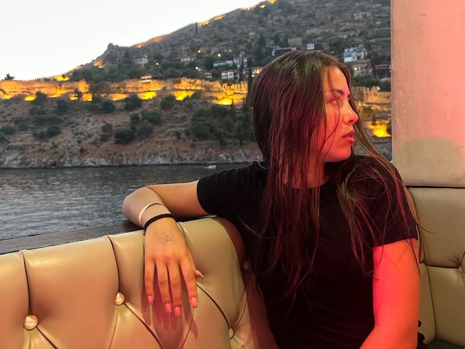 Millie_Mose21 — LIVE on Streamate