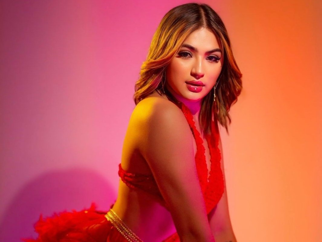 MissBellaKiss — LIVE on Streamate