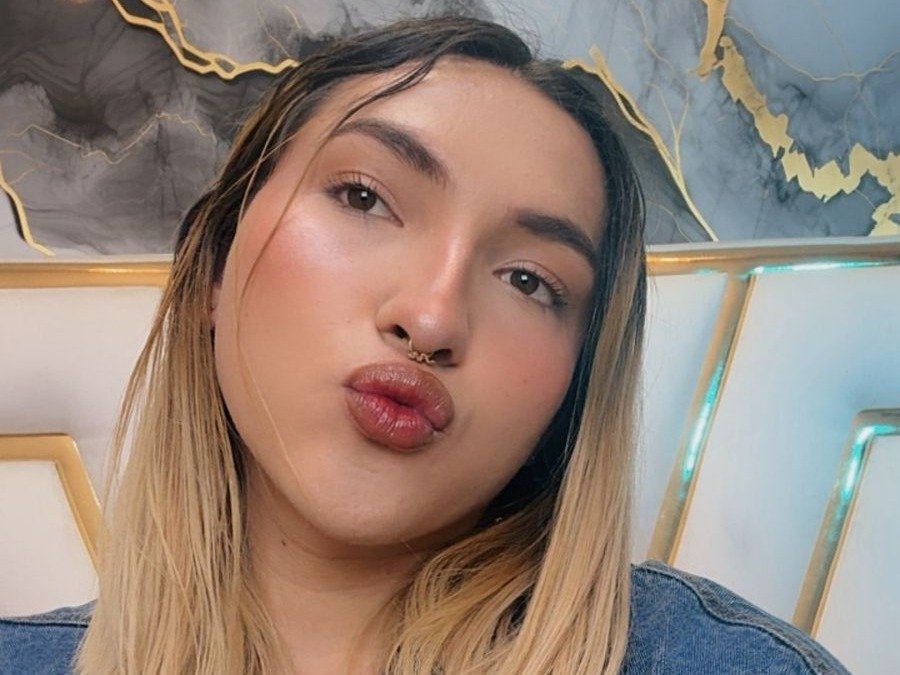 MissKatta19 — LIVE on Streamate