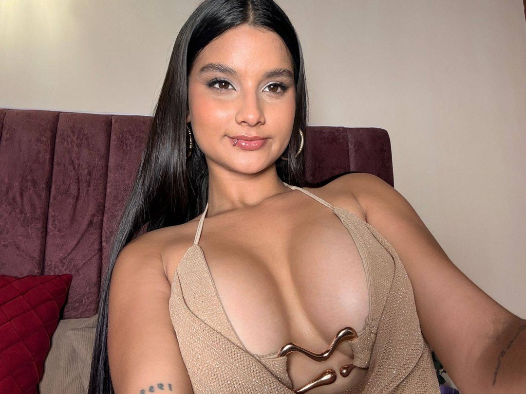 MissMegans — LIVE on Streamate