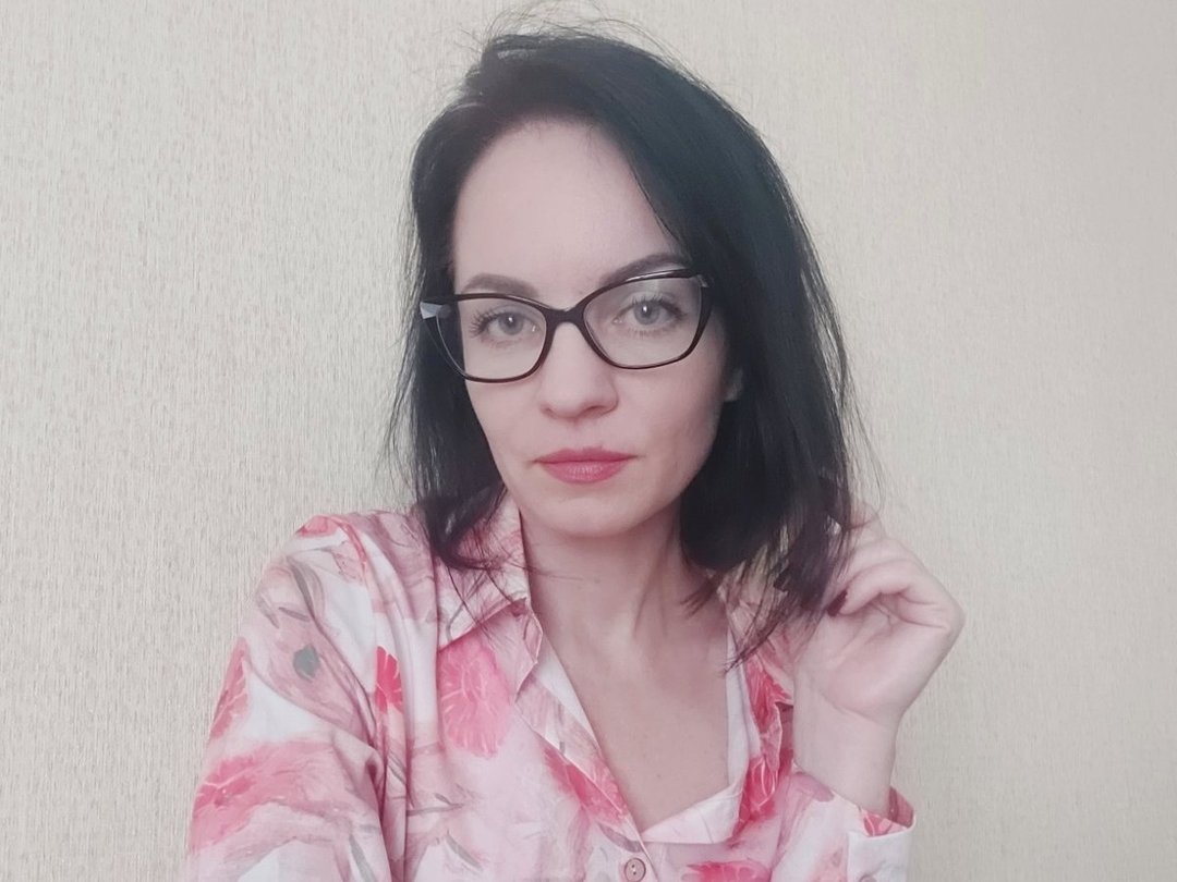 MoonlightMuse — LIVE on Streamate