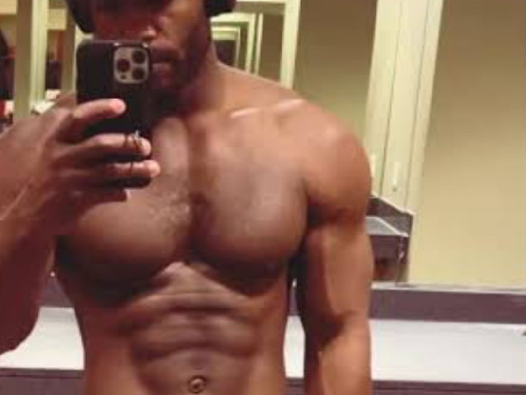 MrBrownChoc — LIVE on Streamate