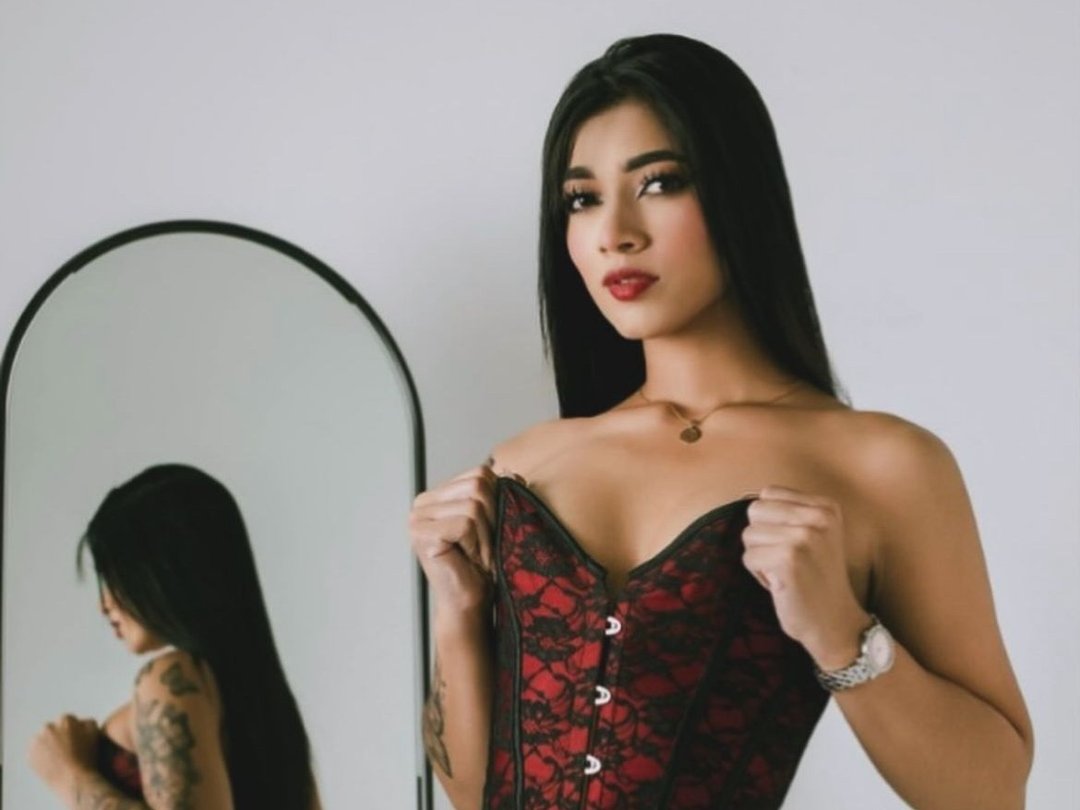 NashaFord — LIVE on Streamate