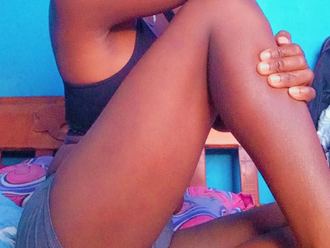 Nastypea_25 — LIVE on Streamate