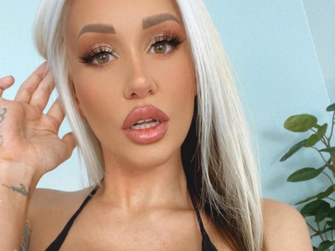 NatashaDavis — LIVE on Streamate