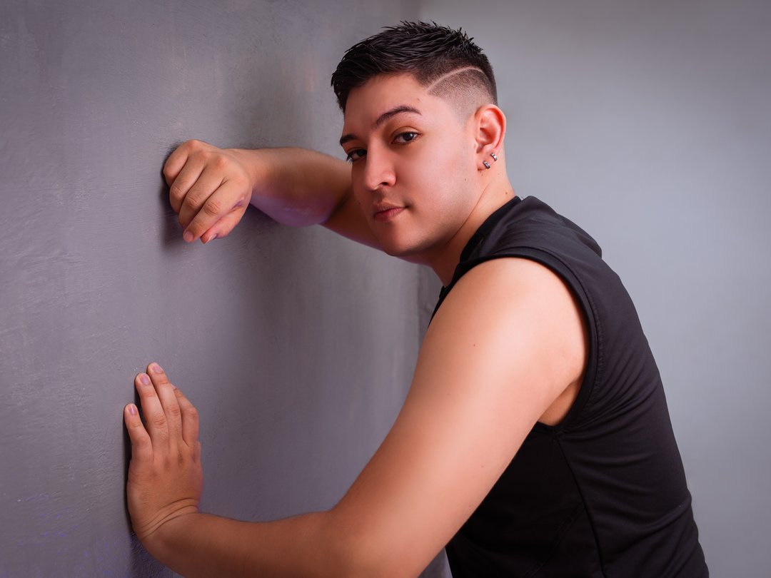 NicoHoffman — LIVE on Streamate