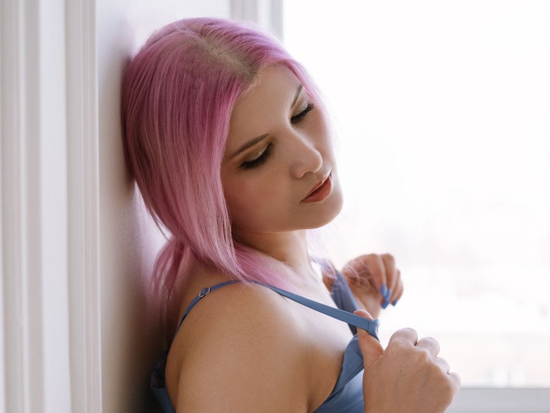 Olisunny555 — LIVE on Streamate