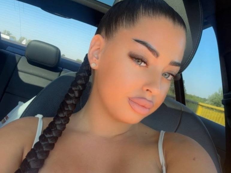 OlyviaDelight — LIVE on Streamate