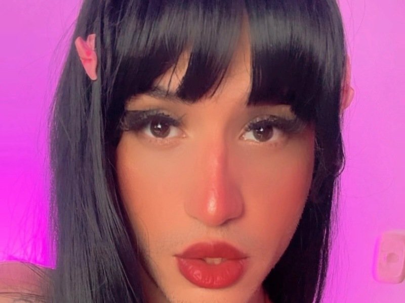 Piinkyrosse — LIVE on Streamate