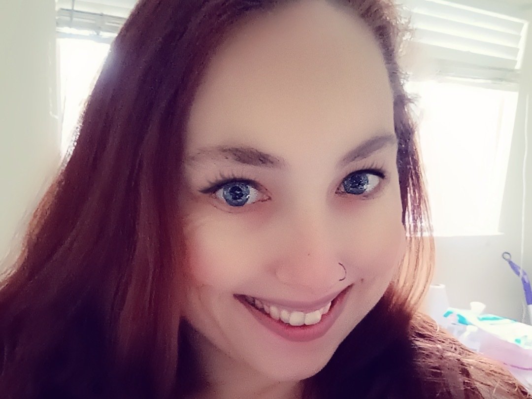 PinkroseBliss — LIVE on Streamate