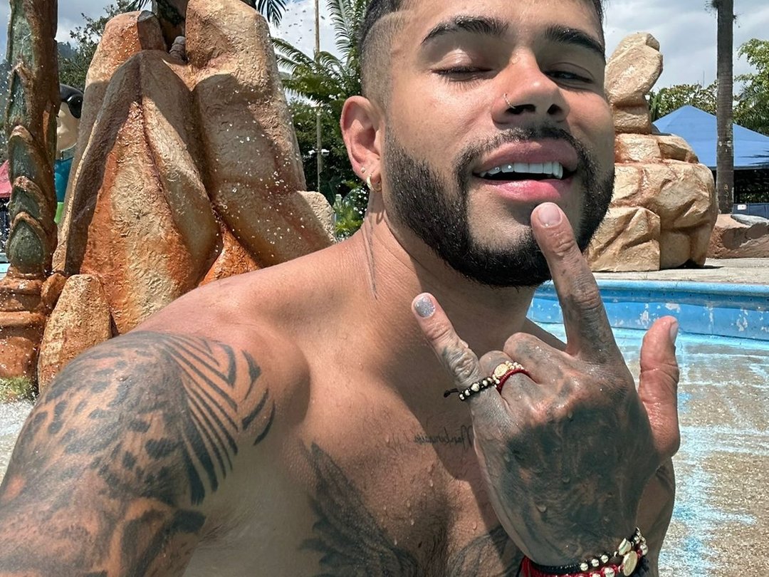 Rocky_g69 — LIVE on Streamate