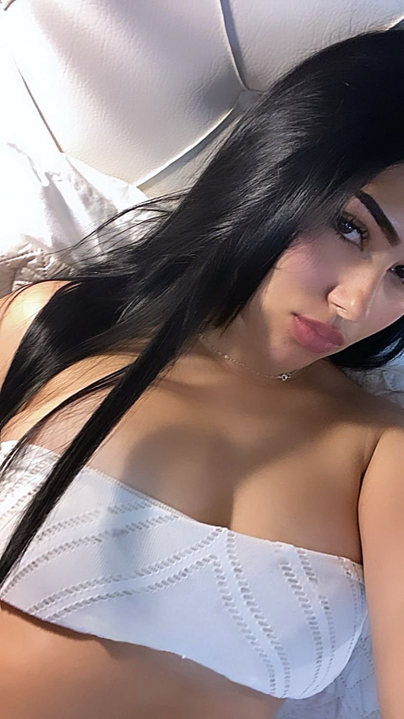 SaharaLyn — LIVE on Streamate