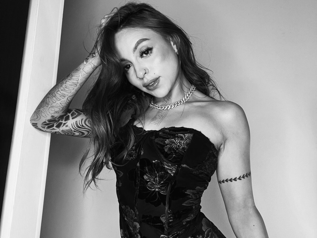 Samantaknox — LIVE on Streamate