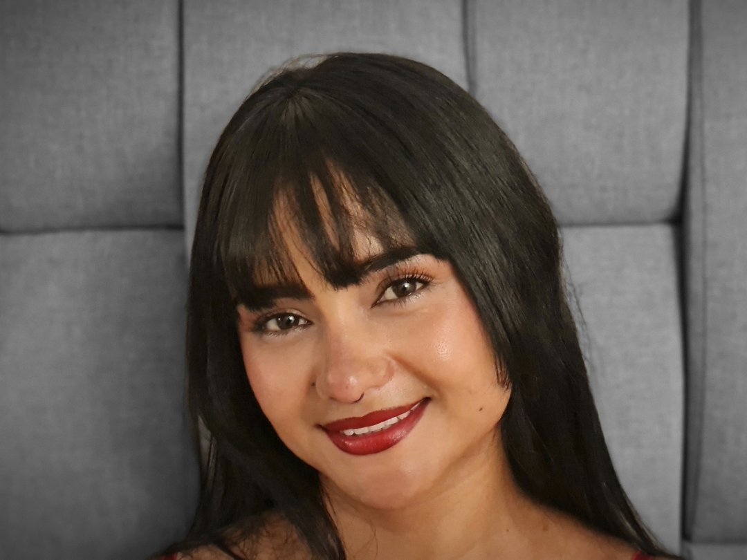 Samanthaciro — LIVE on Streamate