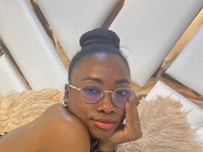 SelenaDavv — LIVE on Streamate