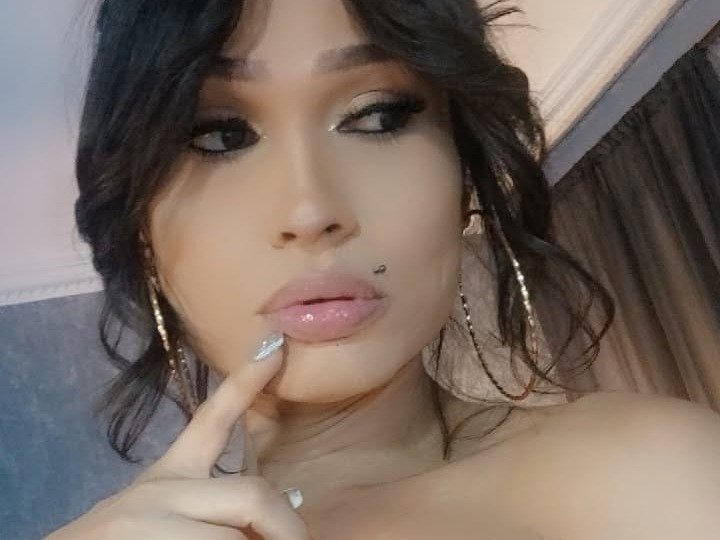 Sexysophiaxx30 — LIVE on Streamate