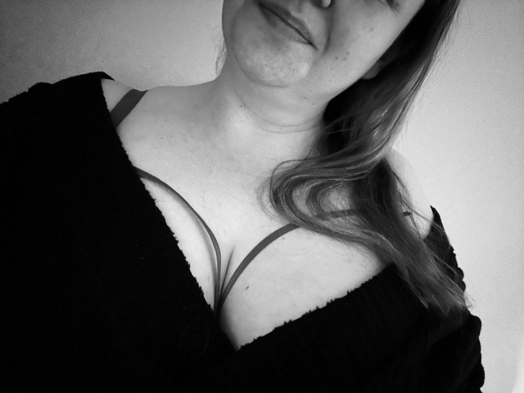 SirenNyx — LIVE on Streamate