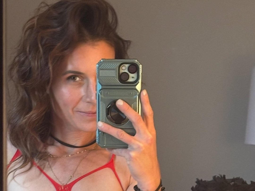 Sky24 — LIVE on Streamate