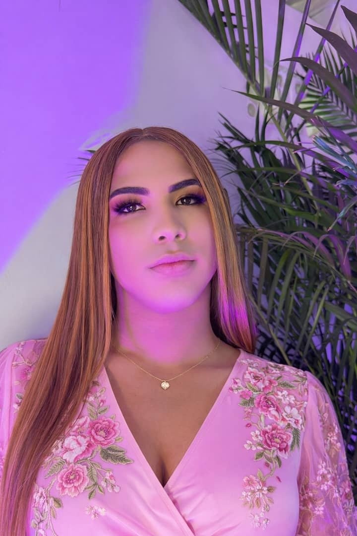 Sofia_Valentina — LIVE on Streamate