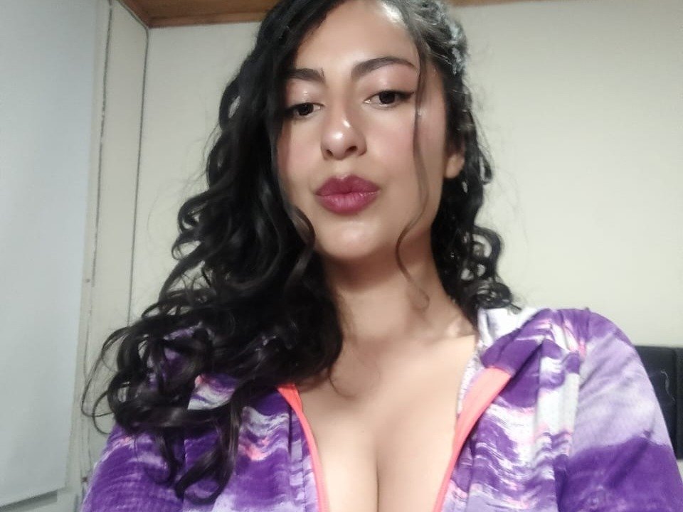 Soray_Moore — LIVE on Streamate