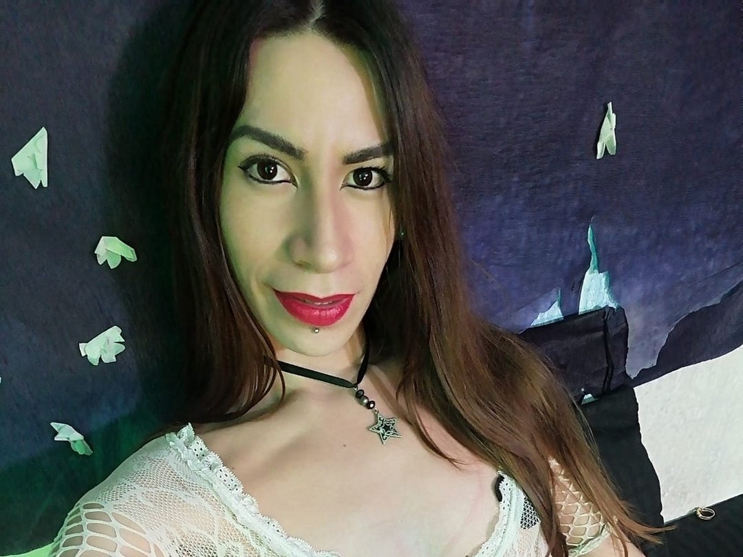 Sweet_Allys — LIVE on Streamate
