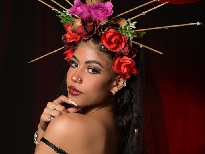 TinaPortman — LIVE on Streamate