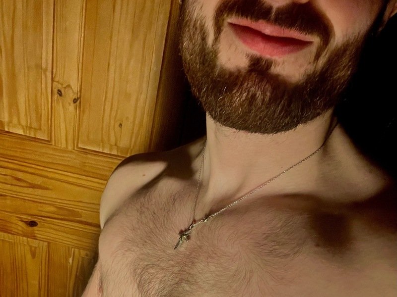 UKboy23 — LIVE on Streamate