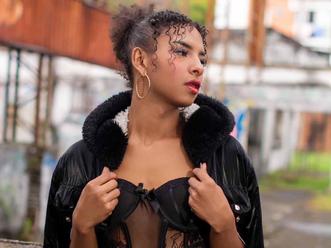 VictoriaaRousse — LIVE on Streamate