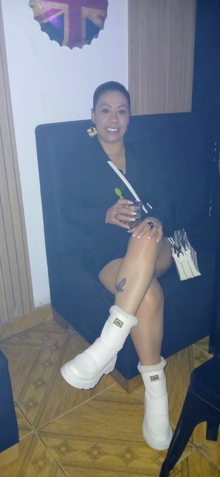 ViolettaThonsomS — LIVE on Streamate