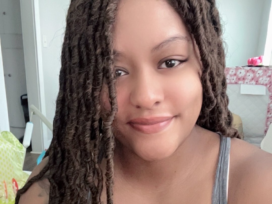 XxxRina — LIVE on Streamate