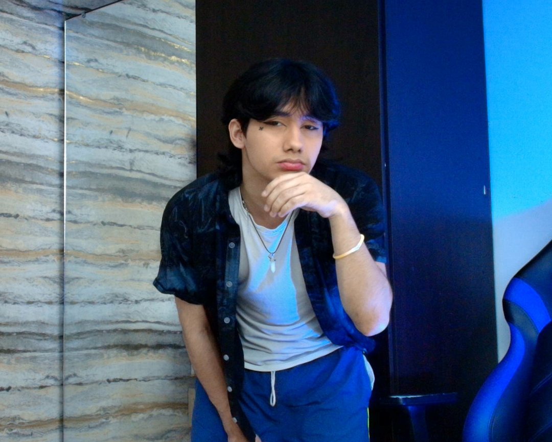 YouAlex — LIVE on Streamate