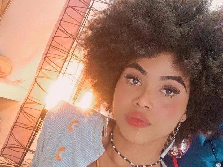 Zaira_sofiaa — LIVE on Streamate