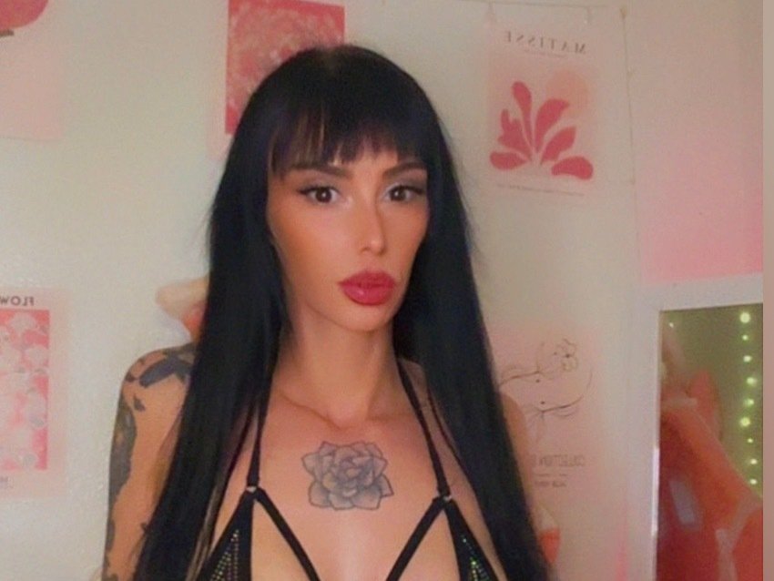 averietheangel — LIVE on Streamate