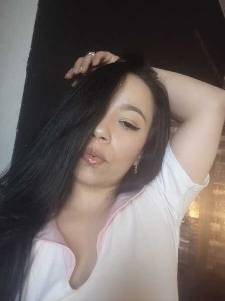 Bellagibsonn - Streamate Deepthroat Piercing Spanking Girl 