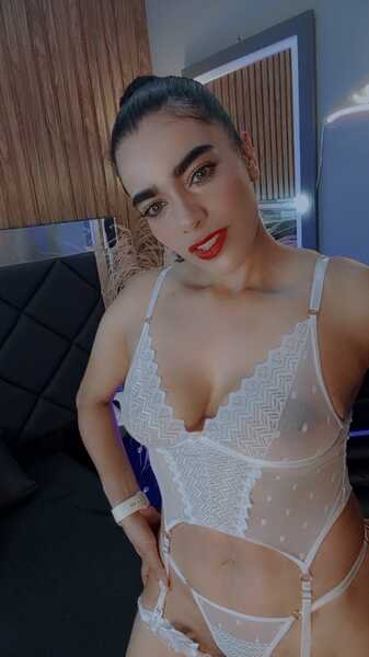 Carla_andersonn - Streamate Deepthroat Interactivetoys Spanking Girl 