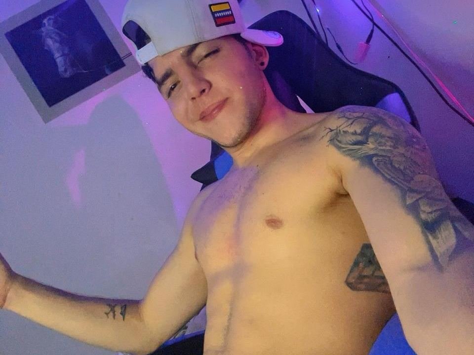 DannV - Streamate Young Party Boy 