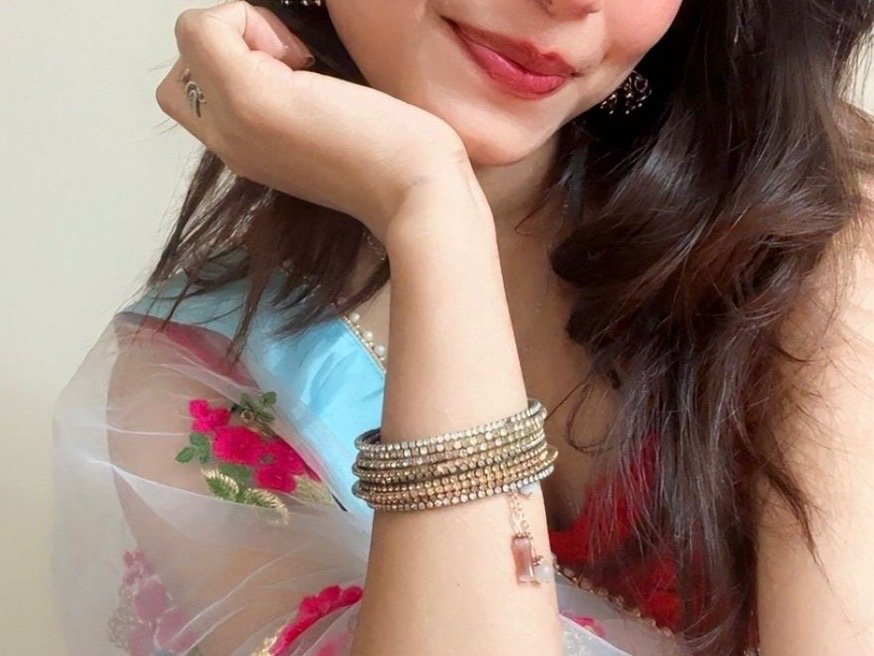 elitesoniya — LIVE on Streamate