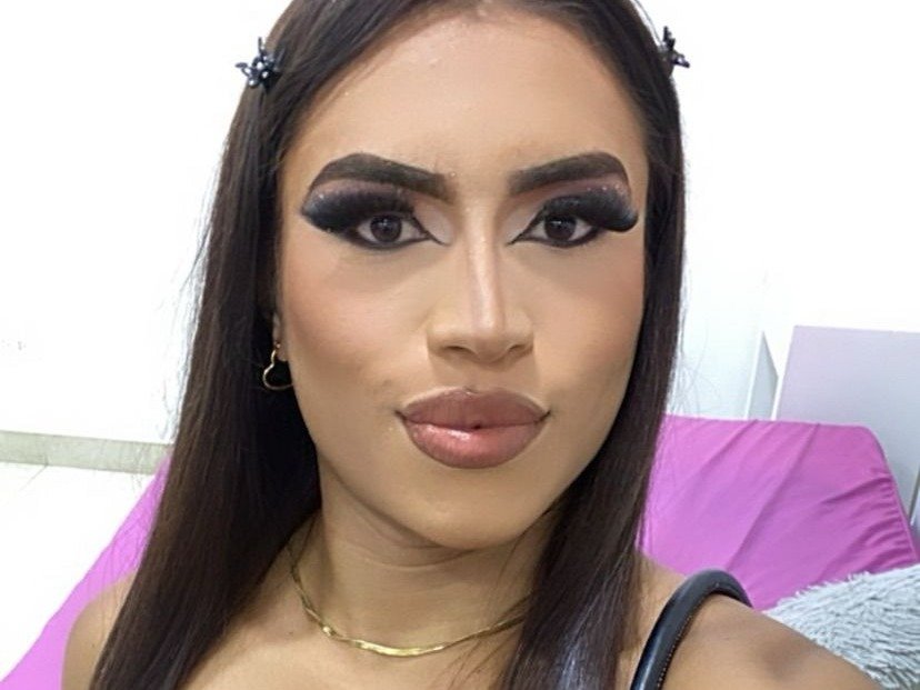 laurenthbigass — LIVE on Streamate