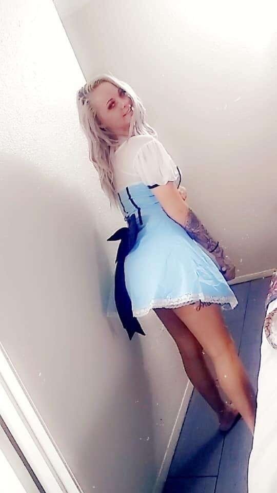 lolaabunnii — LIVE on Streamate