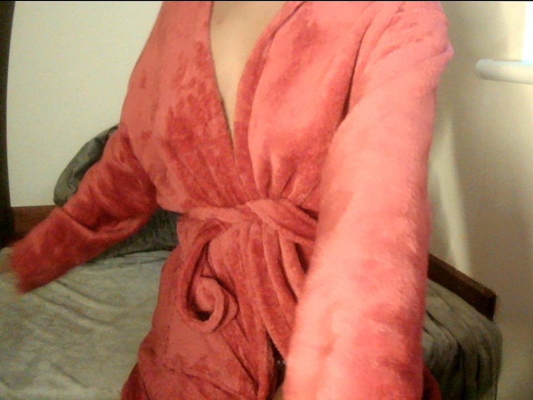 lovefromkyrra — LIVE on Streamate